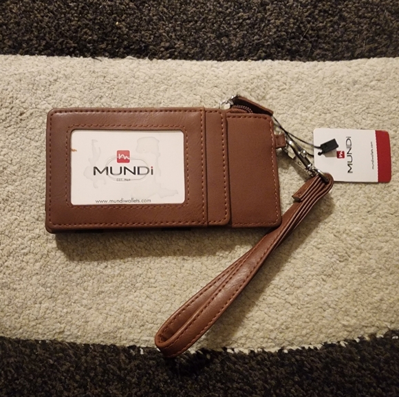 mundi Handbags - Mundi Mundi Slim Organizer Wallet Wristlet - Cognac Brown
